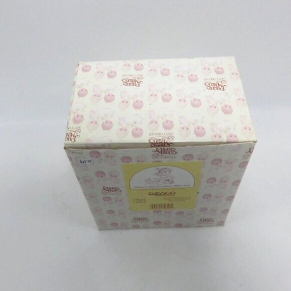 Precious Moments "Theres Sno-Boredom With You" 2000 Enesco Figurine With Box - Picture 10 of 10